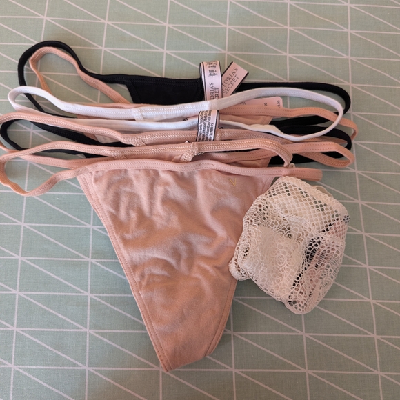 9 Pieces Victoria's Secret 🖤🤍 and Tan Thongs Intimates Collection - Picture 11 of 11